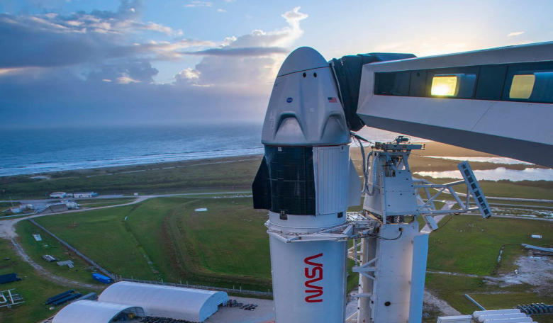 The Resilience Crew Dragon capsule sits atop the Falcon 9 rocket at Launch Complex 39A. Image: SpaceX via Twitter