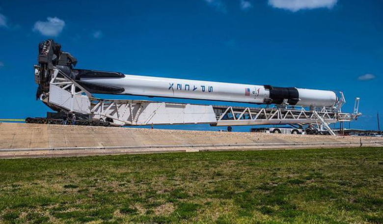 SpaceX’s Block 5 Falcon 9 rolling out to its launchpad. Image: Elon Musk / SpaceX