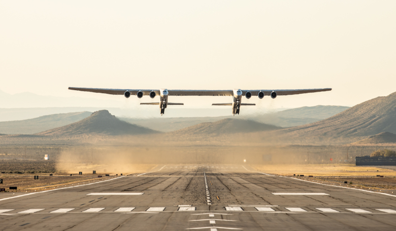 Stratolaunch takes to the skies in its maiden flight at the Mojave Air and Space Port. Image: Stratolaunch