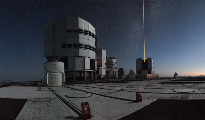 ESA's Very Large Telescope in Chile firing a laser from Unit Telescope 4, Yepun, to help the adaptive optics system of the telescope. Image: ESA