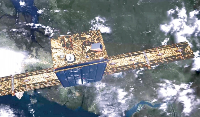 The proof-of-concept satellite mission, ICEYE-X1, was launched on ISRO’s PSLV-C40 rocket in January 2018 to become the world’s first orbiting microsatellite equipped with synthetic aperture radar and also Finland’s first commercial satellite.